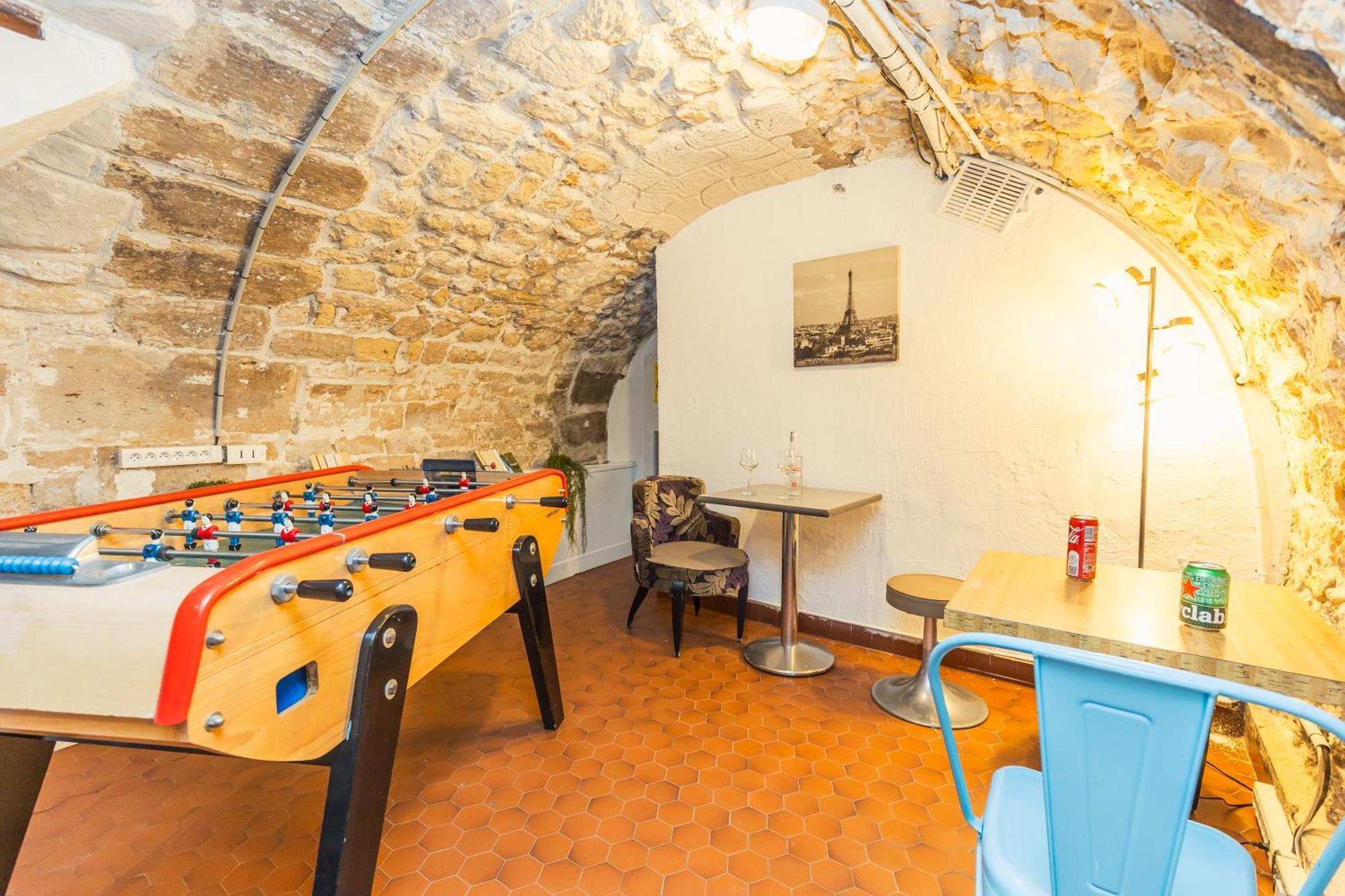 Hostel Young And Happy Latin Quarter By Hiphophostels Parijs