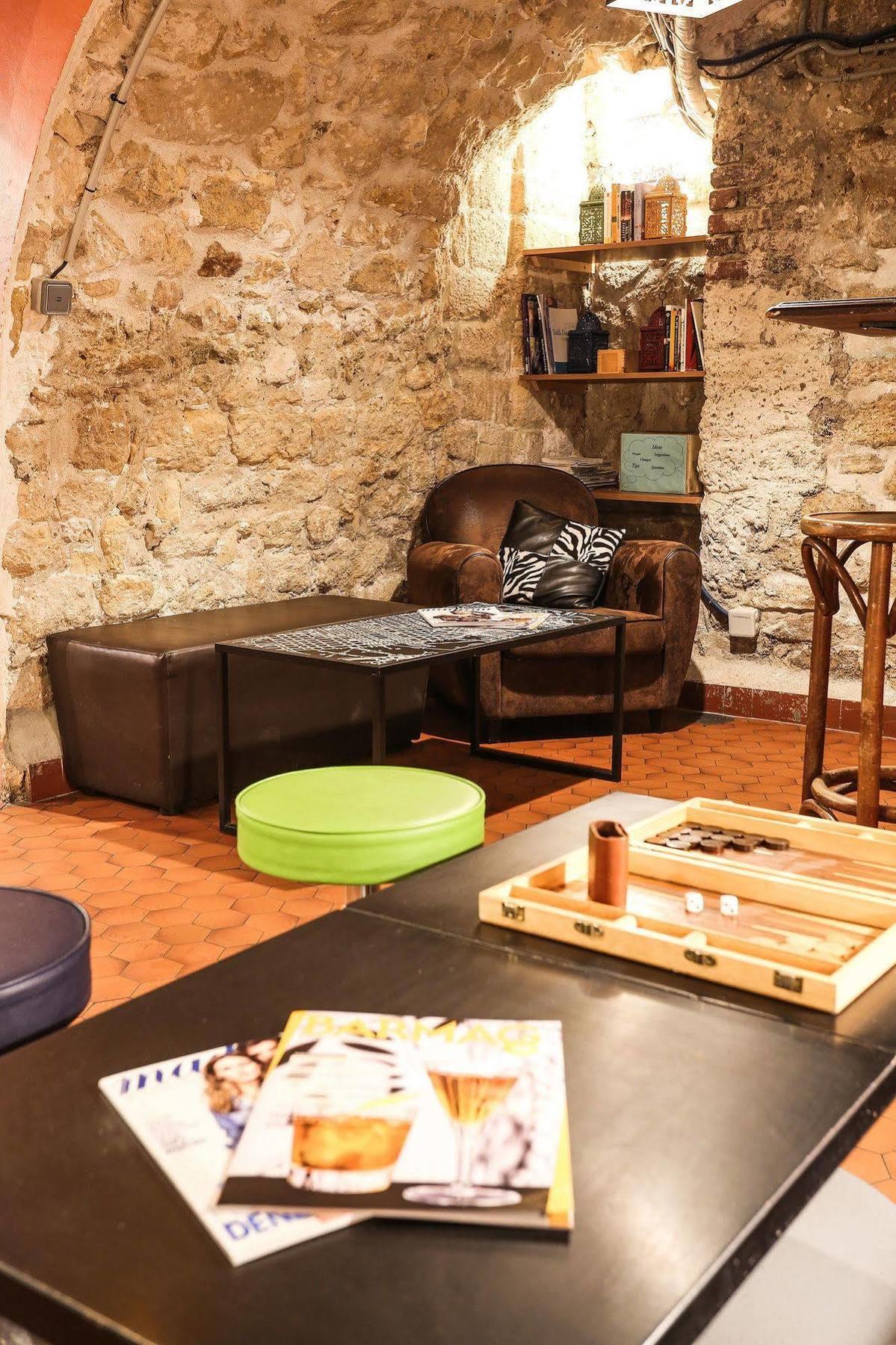Young And Happy Latin Quarter By Hiphophostels Hostel Parijs